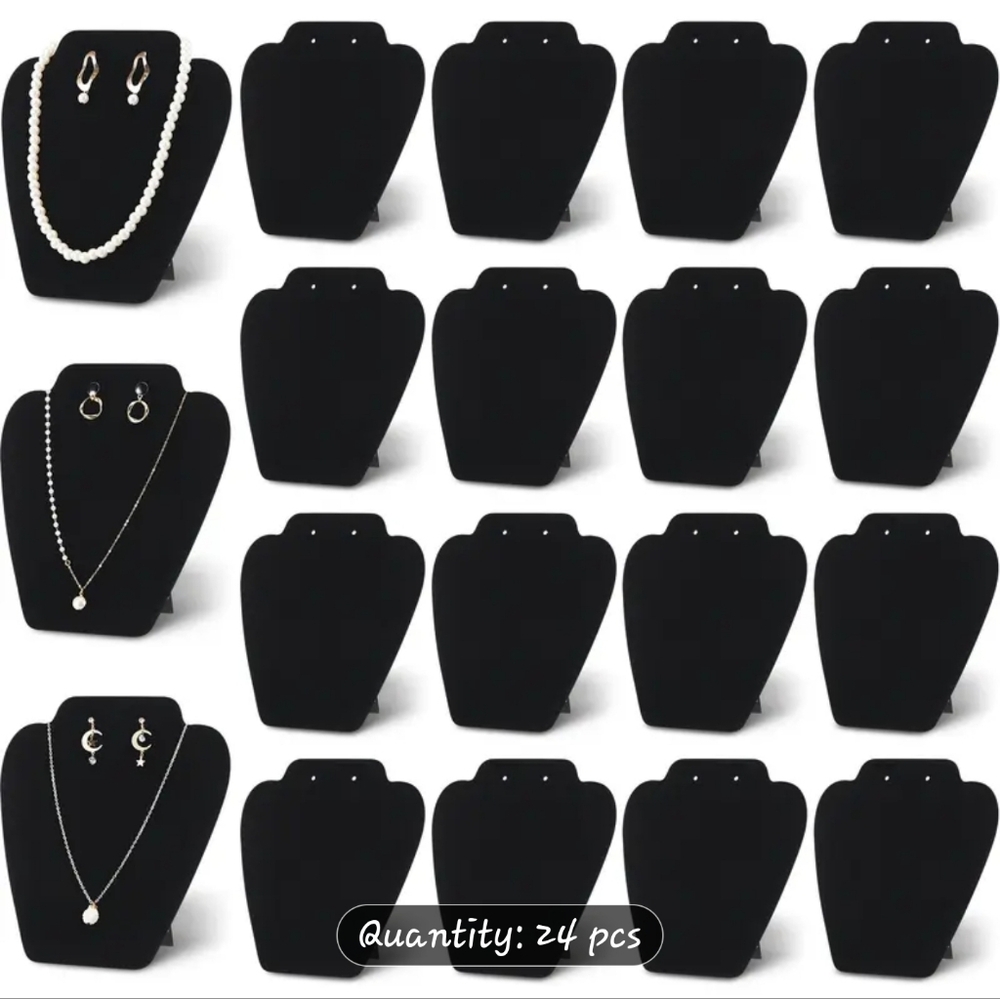 neclace displays personal shopping iheartdesigner